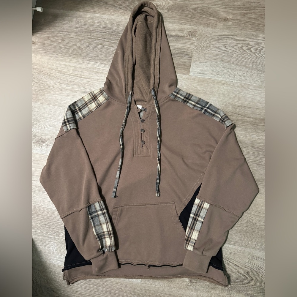 BKE Buckle Hooded Henley Patchwork Sweater